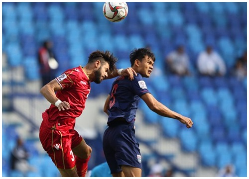 3 điều rút ra sau trận Thái Lan 1-0 Bahrain: "Messi Thái" lột xác, Adisak kém duyên