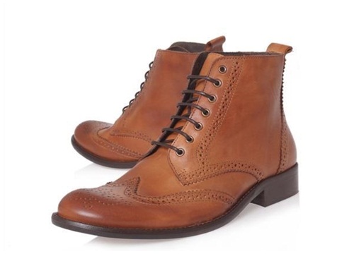 Cách kết hợp bộ suit nam tuyệt đẹp với những đôi boots sang trọng đem lại vẻ ngoài lịch lãm cho các quý ông