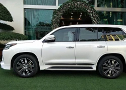 Chiếc Lexus LX570 Super Sport 2018 thứ 3 đã về Bình Dương