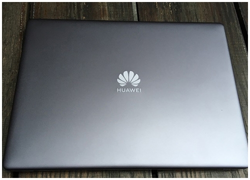 Trên tay và đánh giá nhanh laptop Huawei MateBook 13 Ultralight