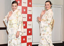 Miranda Kerr mặc kimono ở Nhật