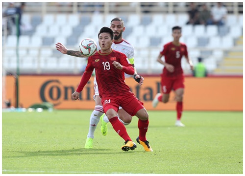 Việt Nam 0-2 Iran: Không có bất ngờ cho Công Phượng, Quang Hải