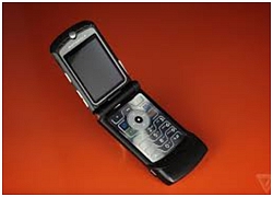 Huyền thoại Motorola RAZR chuẩn bị được hồi sinh dưới dạng màn hình gập, giá 1.500 USD