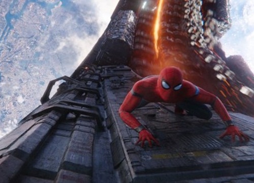 Nghẹt thở với loạt kẻ thù tấn công Người Nhện cùng Mysterio trong trailer 'Spider-man: Far From Home'