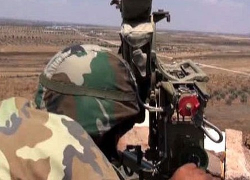 Quân đội Syria sử dụng pháo binh - tên lửa mặt đất trừng phạt khủng bố ở Idlib