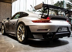 Soi chi tiết Porsche 911 GT2 RS giá 23 tỷ tại Hà Nội