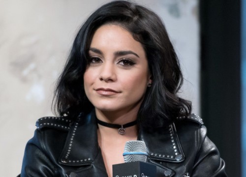 Vanessa Hudgens từng bị phụ huynh của fan sỉ nhục tại sân bay