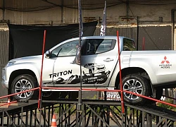 Xem những màn "phá xe" Mitsubishi Triton 2019 đầy gay cấn và thú vị