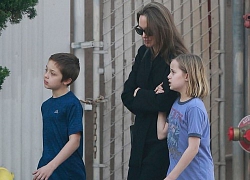 Angelina Jolie đưa các con đi chơi giữa tin Brad Pitt có tình mới