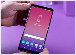 Camera Samsung Galaxy S10 được mở chỉ bằng một lần vuốt màn hình