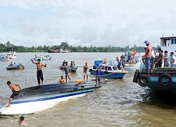 Lật thuyền quá tải ở Indonesia khiến 1 người chết, 12 người mất tích