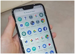 Lộ ảnh thực tế Moto G7 Power với màn hình tai thỏ và giá bán từ 8,5 triệu đồng