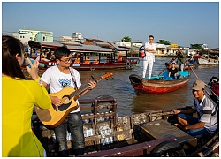 Đàm Vĩnh Hưng khiến người hâm mộ "rụng tim" với tình khúc bolero bất hủ ngay trên chợ nổi Cái Răng