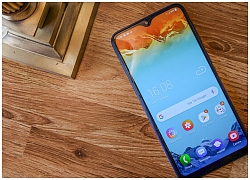 Samsung Galaxy M10 và M20 'giọt nước' chính thức ra mắt