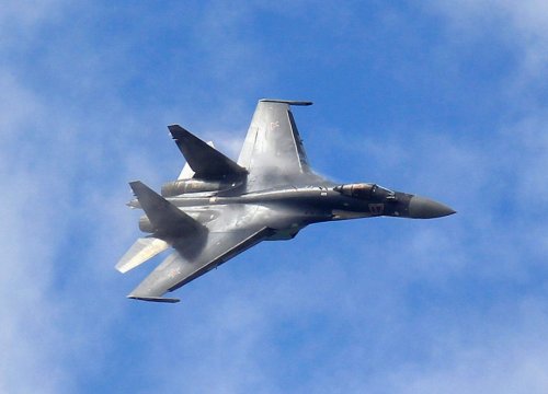 Thực hư Su-35 Nga "khóa chết" mục tiêu tiêm kích F/A-18 Mỹ