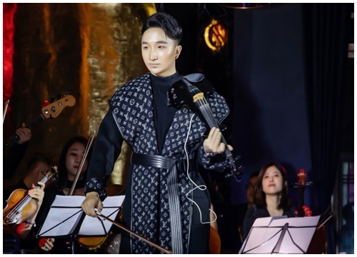 Tùng Dương thăng hoa cùng tiếng đàn violin đương đại của Hoàng Rob