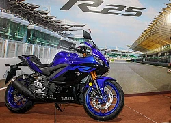 Yamaha YZF-R25 2019 ra mắt tại Malaysia, không khác gì R125