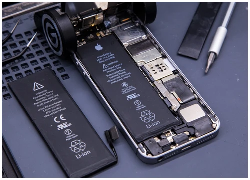 iFixit tiếp tục bán pin kèm bộ dụng cụ hỗ trợ thay pin iPhone với giá chỉ 29,99 USD cho tới hết năm 2019