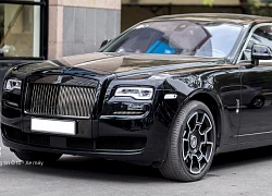 Cuối năm, Rolls-Royce Ghost Black Badge độc nhất Việt Nam làm xe chở đào cho đại gia Hà Nội