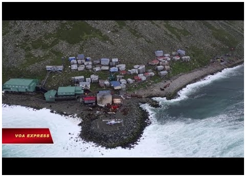 Diomede, hòn đảo cô lập ở Alaska