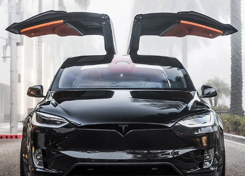 Bản độ siêu "khủng" chỉ có 20 chiếc Tesla Model X P100D trên toàn thế giới