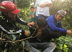 Bình Dương: Nhóm "hiệp sĩ' bắt trộm chuyên nghiệp trốn ở nghĩa trang