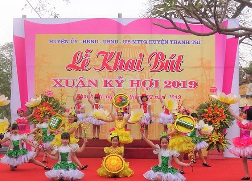 Hà Nội: Chọn 5 "chữ vàng" khai bút đầu xuân