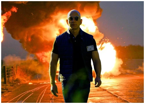 Thám tử tư của Jeff Bezos tin rằng có nhân vật chính phủ đã ăn trộm tin nhắn của CEO Amazon