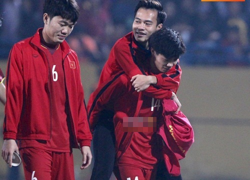 Văn Toàn "thoáng buồn" khi không có Công Phượng ở chung phòng: "Chắc em sẽ ở một mình thôi"