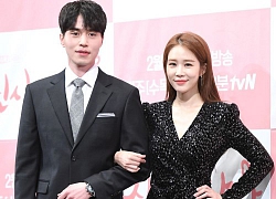 Ai đẩy thuyền thì ra mà xem, Lee Dong Wook và Yoo In Na "thả thính" công khai đúng vào ngày Valentine!