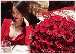 Cùng diện váy đỏ dịp Valentine, Elly Trần khoe 'núi đôi' gợi cảm đến nghẹt thở, quay sang Lan Khuê thì...