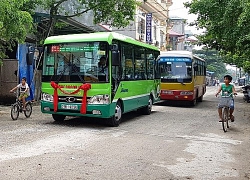 Tăng hai tuyến buýt nối trung tâm Hà Nội với chùa Hương trong mùa lễ hội