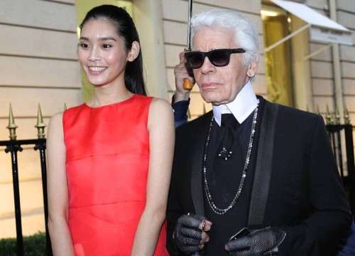 Karl Lagerfeld từng sủng ái những mỹ nhân Trung Quốc nào?