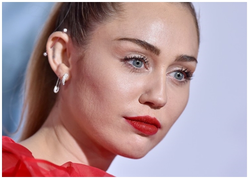 Miley Cyrus có thể không phải bồi thường 6.800 tỉ đồng