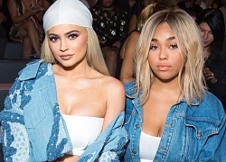 Kylie lợi dụng vụ bạn thân "tòm tem" với anh rể để sale hàng, Jordyn cũng tỉnh bơ lộ diện và còn quảng cáo đây này