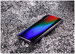 Mở hộp Xiaomi Mi 9: Thiết kế đẹp mắt, chip Snapdragon 855, 3 camera, giá chỉ 10 triệu!