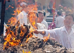 Ảnh: Bất ngờ 2 bức tượng ở Ba Vì "tiên đoán" cuộc gặp gỡ Trump - Kim