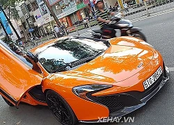 Sài Gòn: McLaren 650S Spider màu cam nổi bật "thả dáng" trên phố