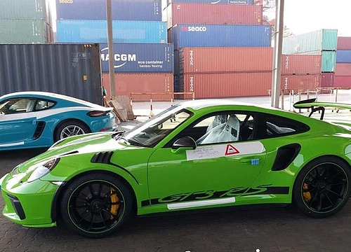 Đại gia Việt chơi trội, thêm chiếc Porsche 911 GT3 RS màu hiếm giá 14 tỷ đồng cập cảng