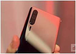 Một tháng nữa mới ra mắt mà hôm nay Huawei P30 đã lộ ảnh trên tay