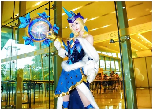 Cosplay Soraka Mùa Đông Kỳ Diệu nhưng lại khiến người xem rạo rực