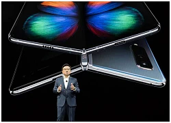 Báo cáo cho biết Samsung đang gửi mẫu màn hình gập cho Apple và Google