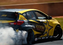 "Tròn mắt" xem Toyota Corolla giá 1 tỷ drift cực điệu nghệ