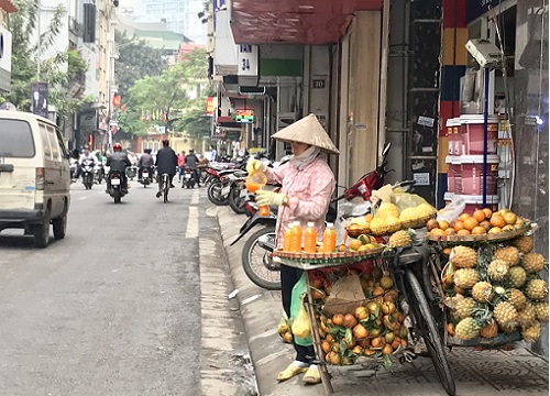 Cam vắt đê. 15k 2 ly cam vắt vỉa hè đê !!!