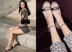 Jun Vu thanh lịch đậm chất Ý với họa tiết mới Gancini của nhà Salvatore Ferragamo