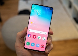 Không nên dùng ứng dụng bên thứ 3 để selfie cùng Galaxy S10