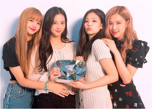 6 điều chứng minh BLACKPINK là 'chiến binh bất bại', TWICE, ITZY còn kém xa