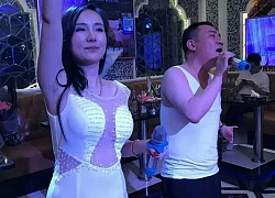 Hết thời, Can Lộ Lộ phải đi hát tại quán karaoke