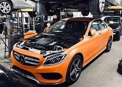 Mercedes C300 AMG sở hữu màu cam Lamborghini độc nhất Việt Nam của tay chơi 9X