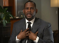 R. Kelly la hét, khóc nức nở khi nói về cáo buộc quấy rối